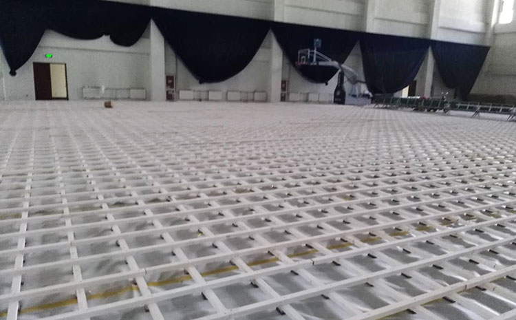 學(xué)校舞臺(tái)木地板多少錢(qián)合適