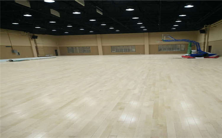 拼接板NBA籃球場木地板哪個(gè)品牌好?