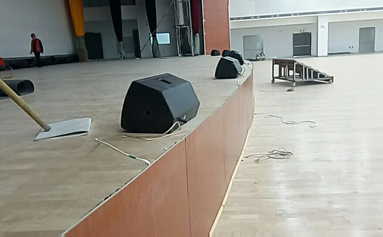 松木木地板籃球館怎么維修？