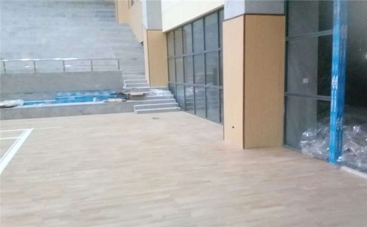 24mm厚實(shí)木運(yùn)動地板價格