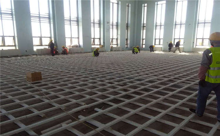 專業(yè)的NBA籃球場木地板一般多少錢?