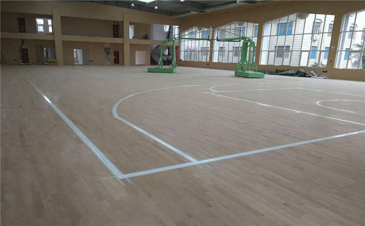 楓樺木NBA籃球場(chǎng)木地板哪個(gè)牌子好？