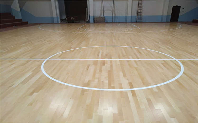 主輔龍骨結(jié)構(gòu)體育木地板廠家去哪找？