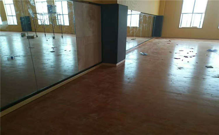 專業(yè)的籃球運動地板批發(fā)價格