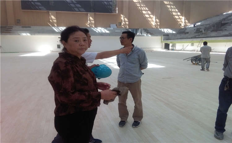 柞木體育木地板廠家去哪找？