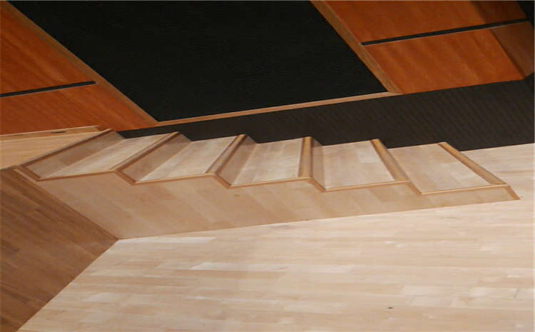 硬木企口木地板籃球場(chǎng)哪個(gè)牌子好？