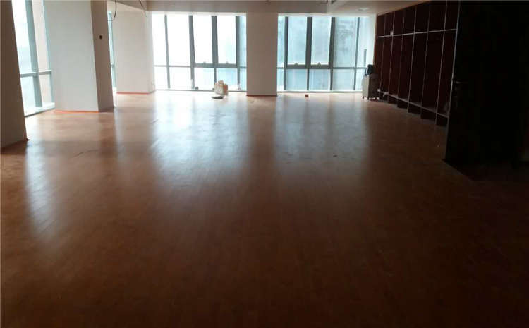 俄勒岡松體育館木地板哪個品牌好？