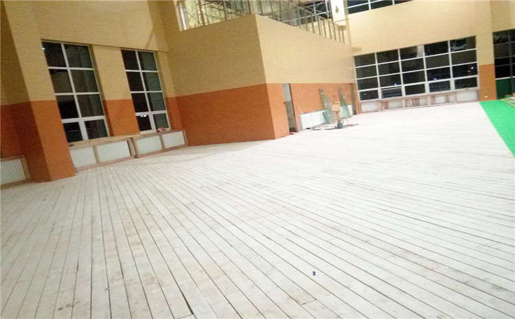 體育場館龍骨層鋪裝細(xì)節(jié)有哪些？