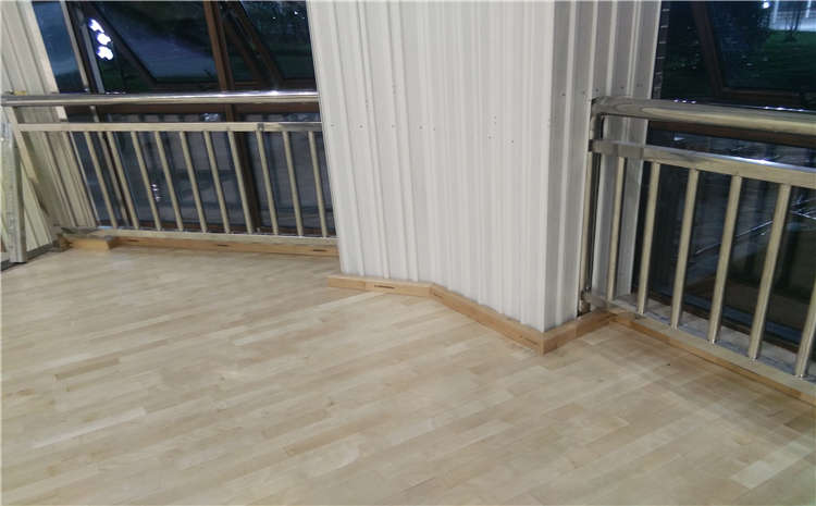 體育木地板安裝驗(yàn)收什么？