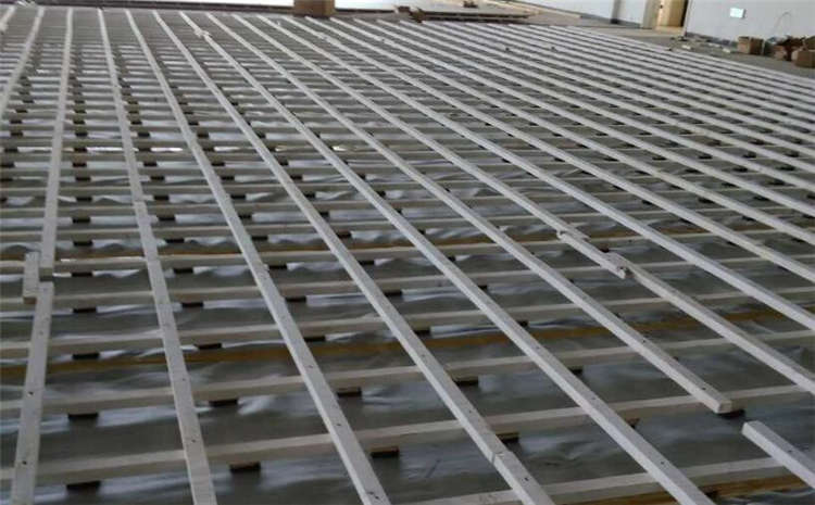 俄勒岡松籃球場(chǎng)實(shí)木地板單層龍骨結(jié)構(gòu)