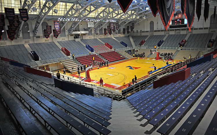 松木怎么保養(yǎng)？運(yùn)動(dòng)木地板