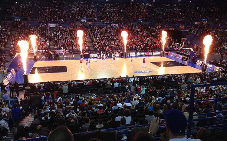 學(xué)校風(fēng)雨操場運動地板安裝工藝