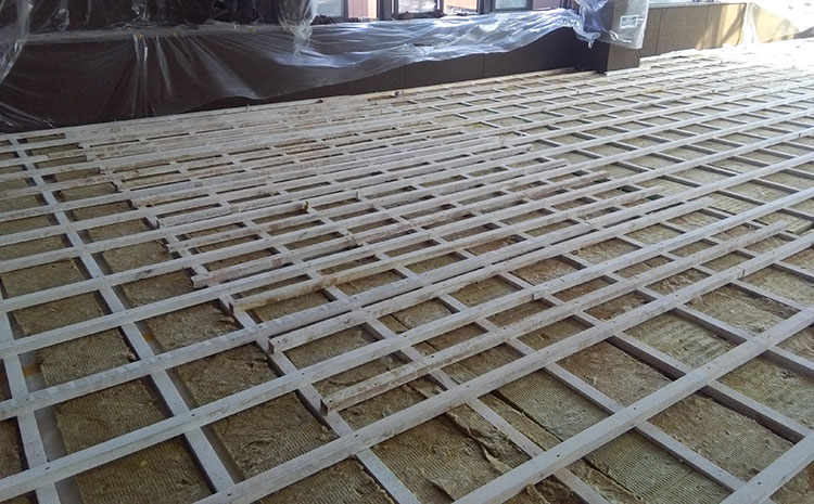 學(xué)校排球館木地板怎么保養(yǎng)？