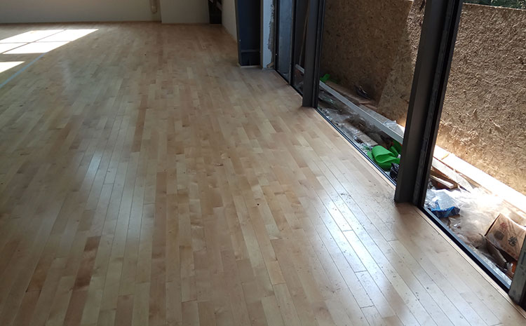 體育館專用運(yùn)動(dòng)木地板多少錢