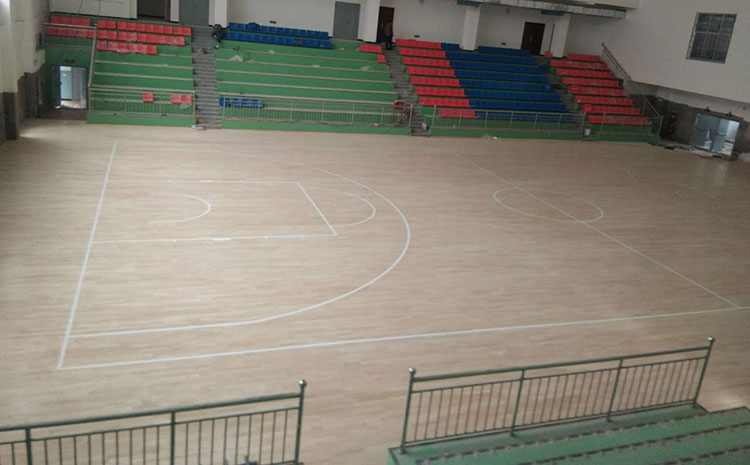 楓樺木運動籃球地板生產(chǎn)廠家