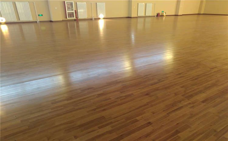 指接板籃球館木地板廠家哪家好？