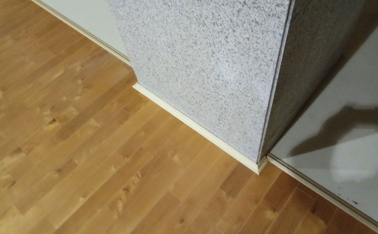 20厚籃球場地木地板**