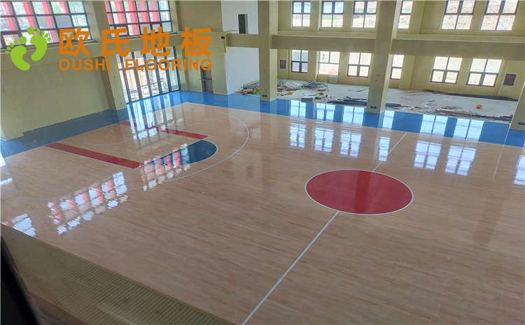 江蘇連云港消防隊(duì)籃球館木地板圖片