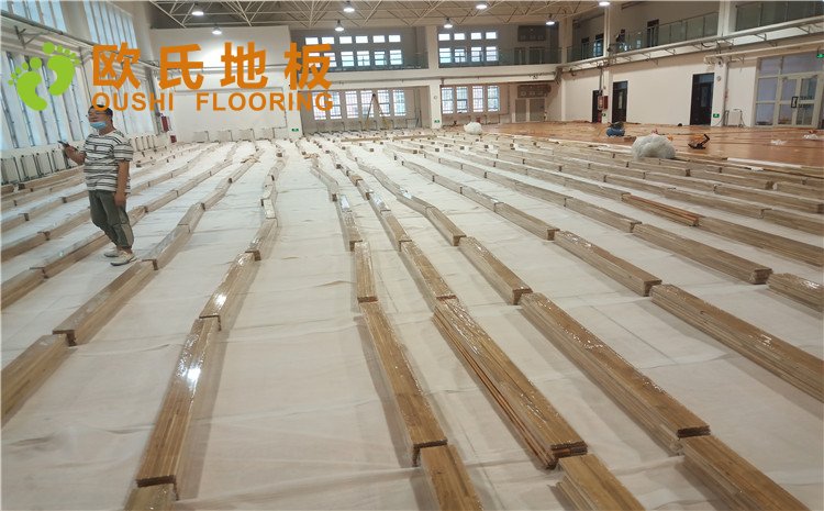 烏魯木齊市烏蘇市南區(qū)第二中學體育館木地板項目——歐氏實木運動地板